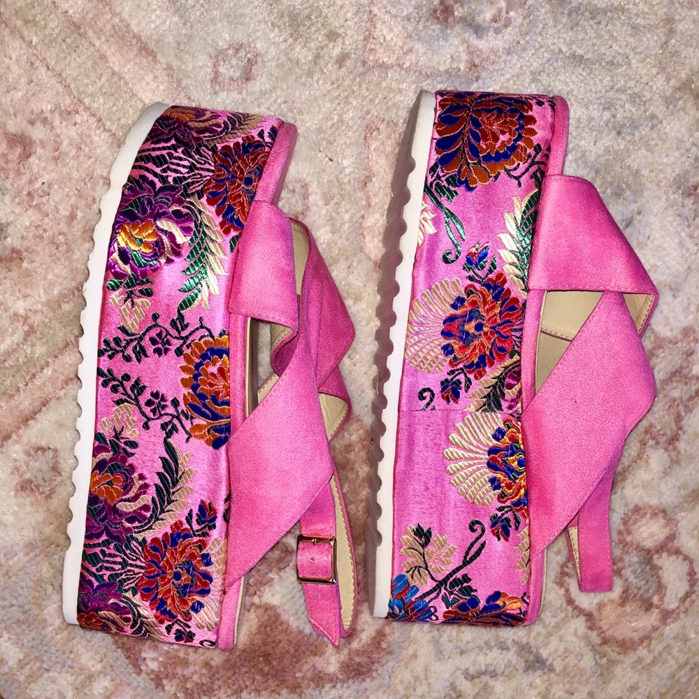 Vintage pink Qipao style platform sandals